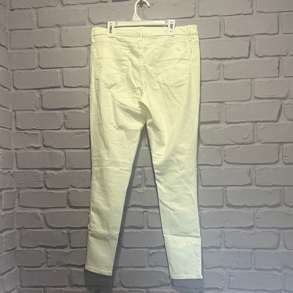 NEW Elegant Cream Skinny Jeans for Women size 8 - Picture 7 of 8
